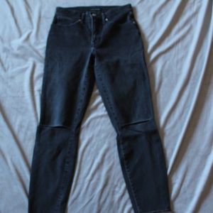 6/28 High Rise Skinny Ripped Jeans